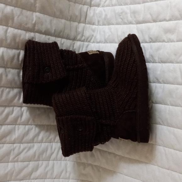 Girl's UGG Australia Brown Knit Boots 2-Button Flat Brown Sz 2 Logo - Picture 3 of 8